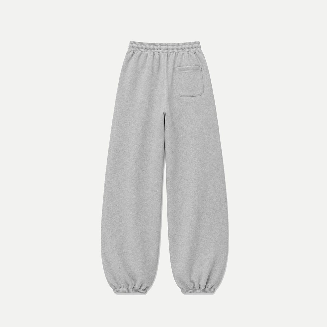 color:Gray
